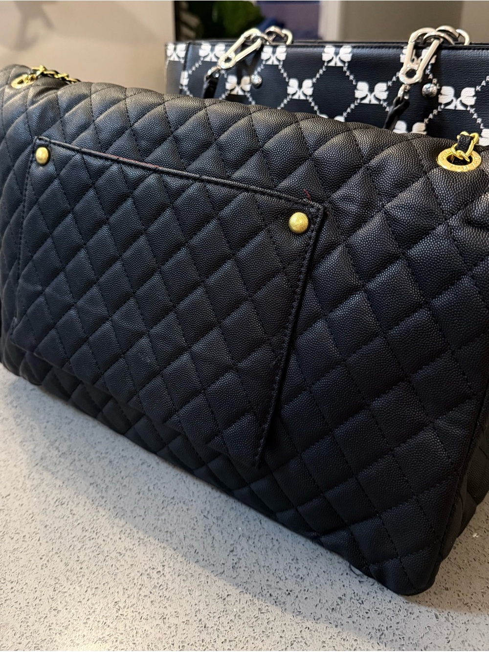 Large CHANEL Black Quilted Shoulder Bag with Gold Chain - Picture 5 of 5
